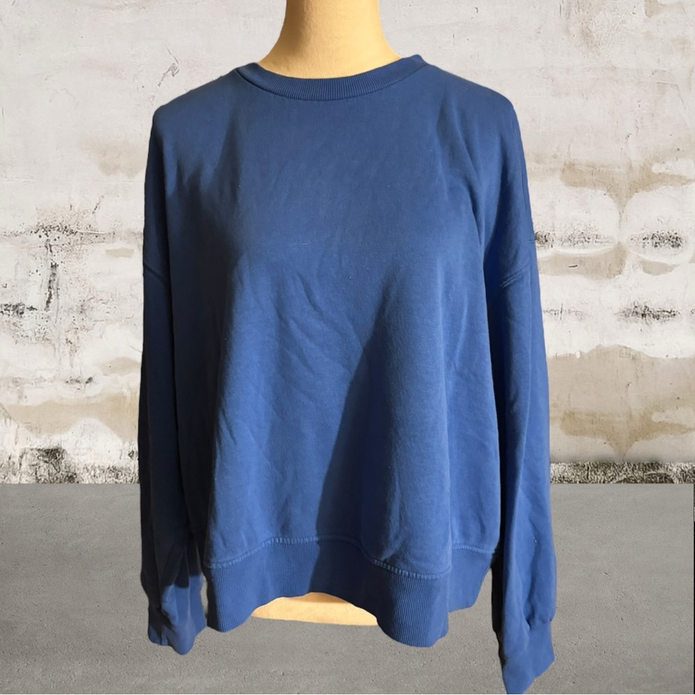 H&M Divided Women's Blue Sweatshirt Size Large